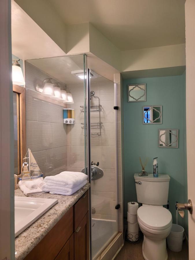 Spacious Studio W/ Parking, Beach/Mall/Park Honolulu Exterior photo